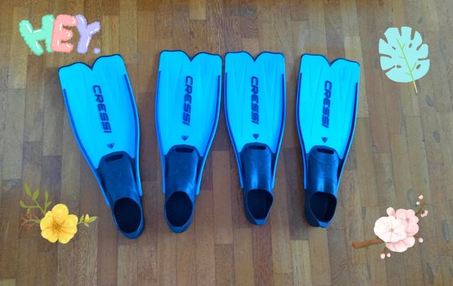 aletas talla 33,34 y  35,36