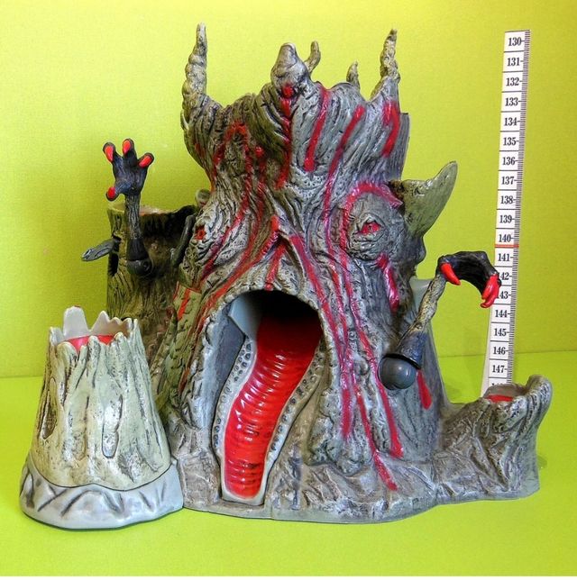 Monte Vulcano de Gormiti y dos Gormitis.