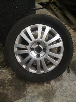 Llanta sola 16 pulgadas citroen C5 original