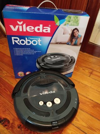 VILEDA A3 CLEANING robot, good used condition, spare filter and side  brush,boxed £9.99 - PicClick UK