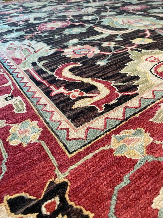 Alfombra de lana color negro extra grande