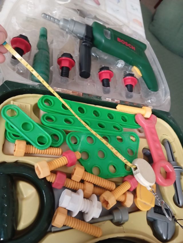Maletínkit Taladro y herramientas Bosch de juguete