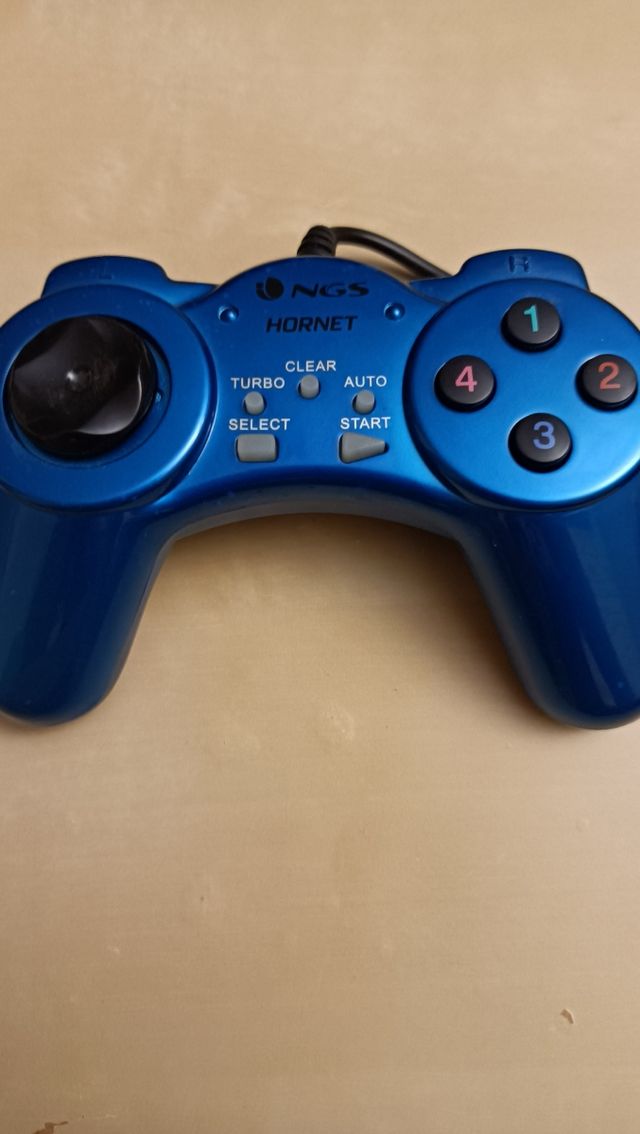 Mando GAMEPAD HORNET para PC