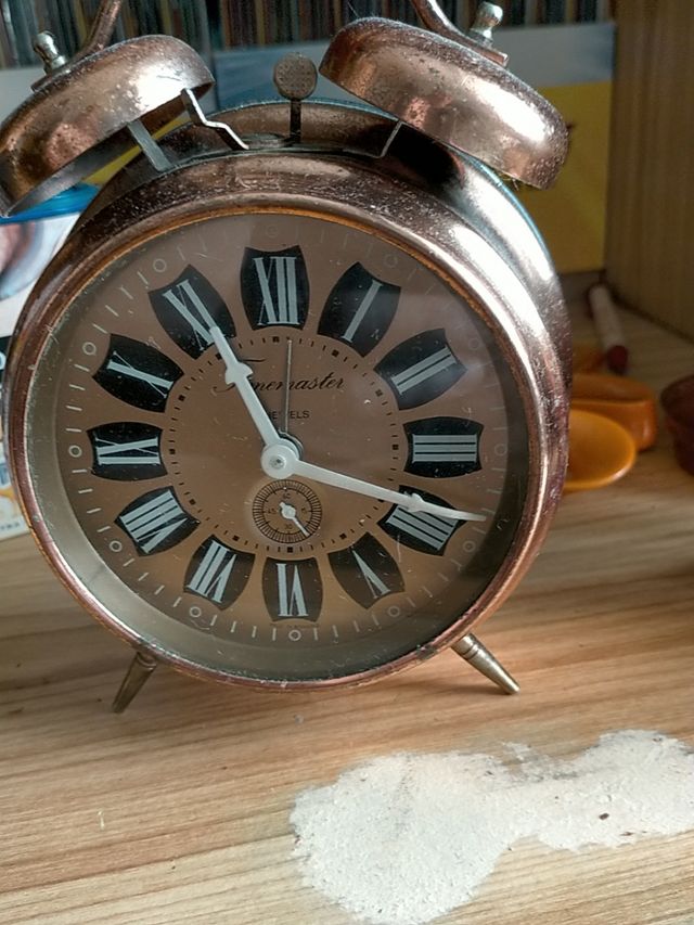 reloj de cuerda aleman