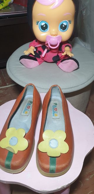 Zapatos niña PAOLA, del corte Ingles talla 29 de segunda mano por 15 EUR en  Vilallonga del Camp en WALLAPOP