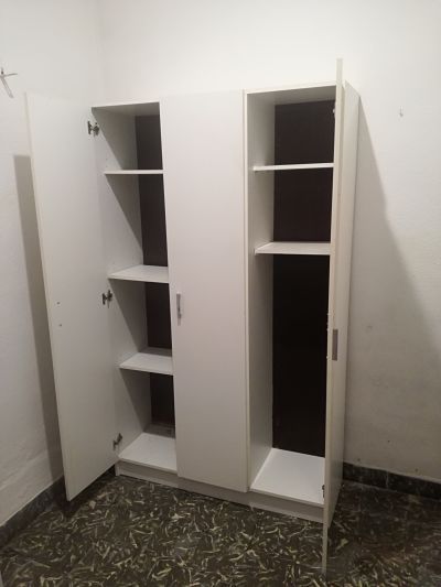 VENDO ARMARIOS Y APARADOR de segunda mano por 50 € en Castellón de la