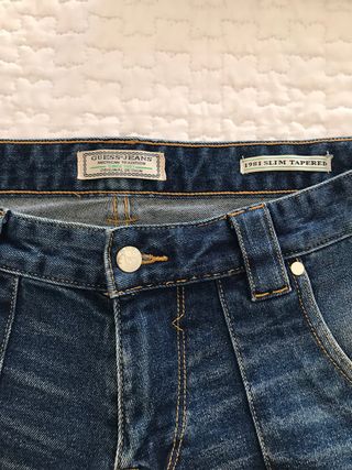 Pantalón marca guess original talla 31 de segunda mano por 30 EUR en  Alicante en WALLAPOP