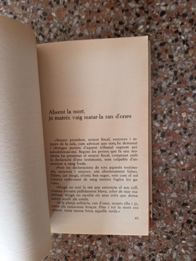 te deix, amor, la mar como a penyora.  Carme Riera
