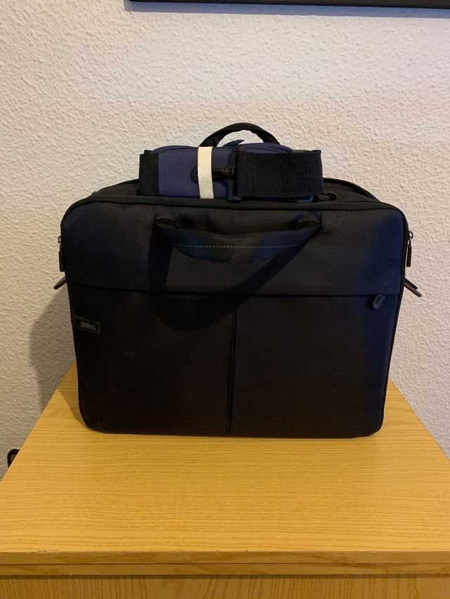 Maletín para portátil medidas exterior 44x33