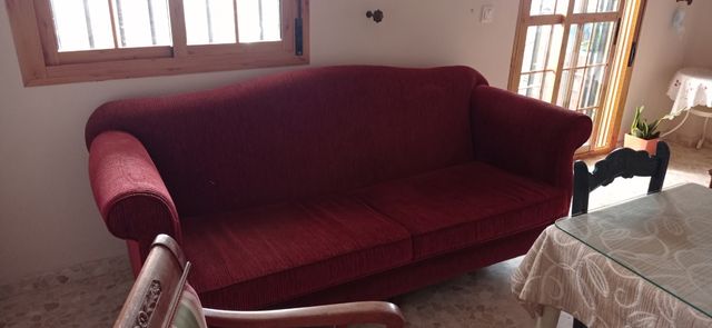 Sofá  estilo  Chester. Urge por mudanza.