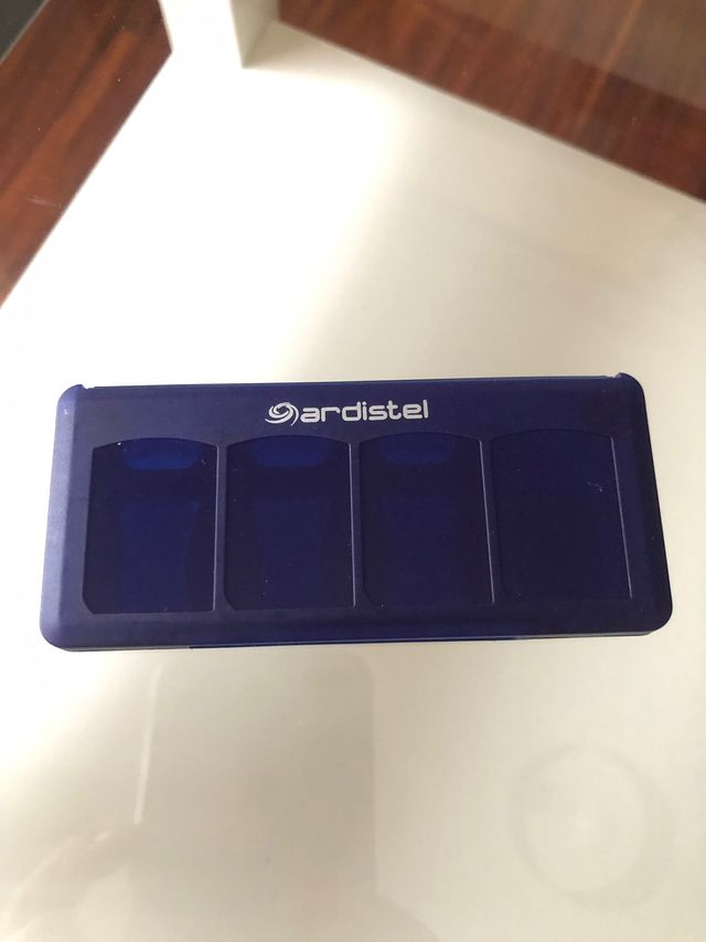 Caja para guardar cartuchos PS Vita