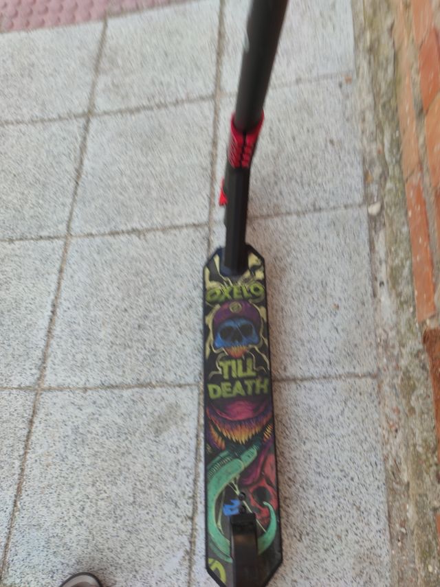 PATINETE FREESTYLE MF1.8 + NEGRO ROJO
