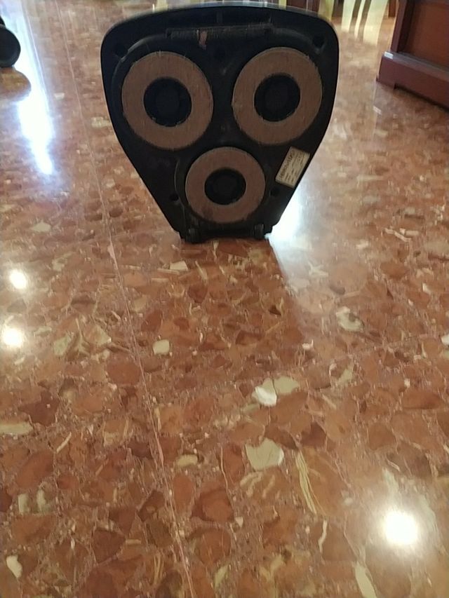 Abrillantadora de suelo de segunda mano por 35 € en Almería en WALLAPOP