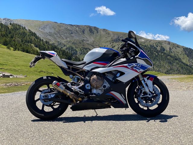 BMW S1000RR pack M de segunda mano por 22.000 € en Valencia en WALLAPOP