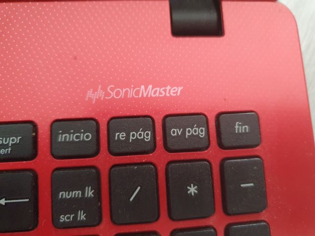 asus x550ld i5 8gb ram ssd y grafica nvidia 820m