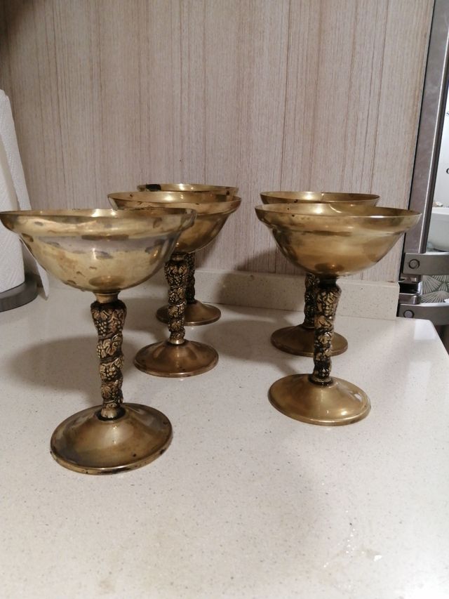 copas vino/cava de bronce.