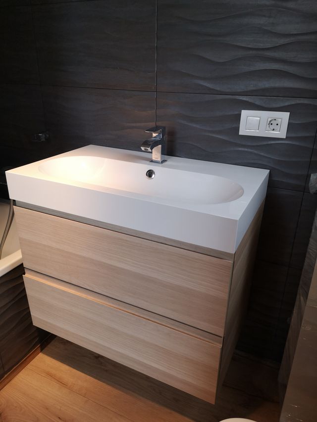 Mueble de baño con lavabo de segunda mano por 120 € en Barcelona en