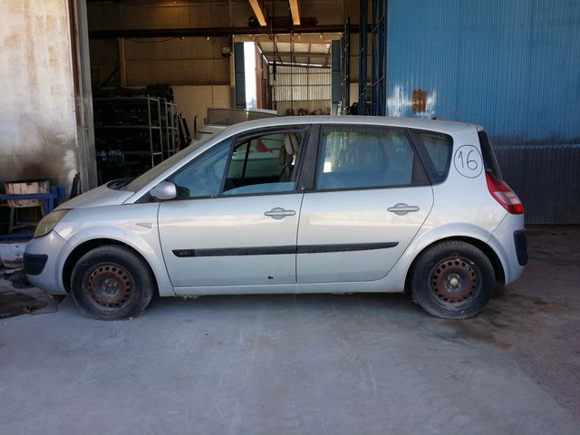 renault scenic 1.5dci 05