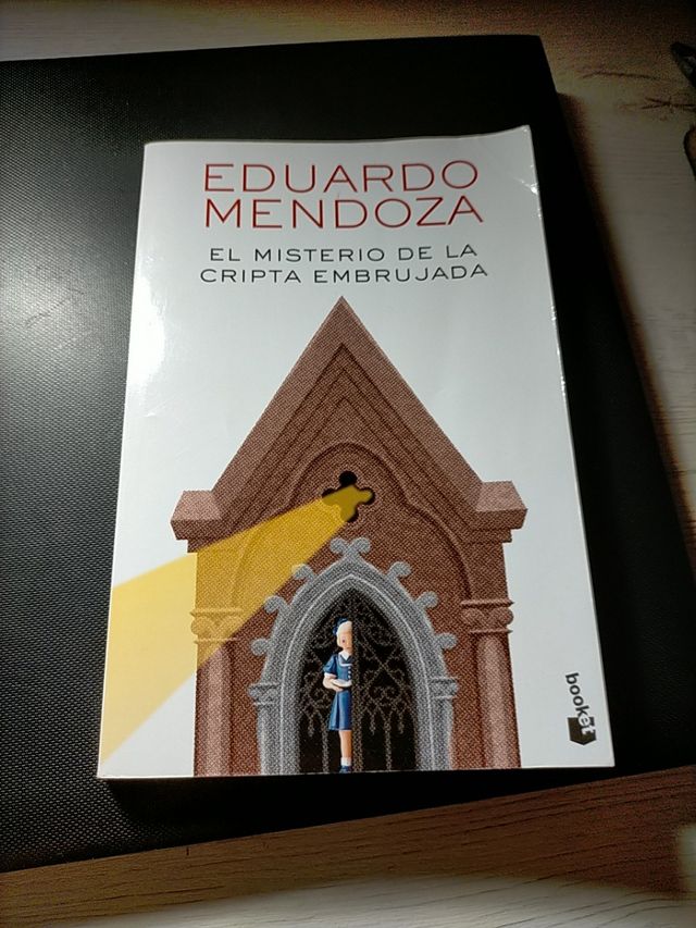 El misterio de la cripta embrujada- Eduardo Mendoz