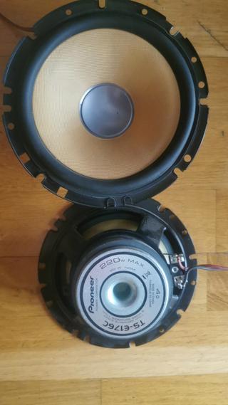 subwoofer audi a4 año 2004, y pomo, altavoces jbl