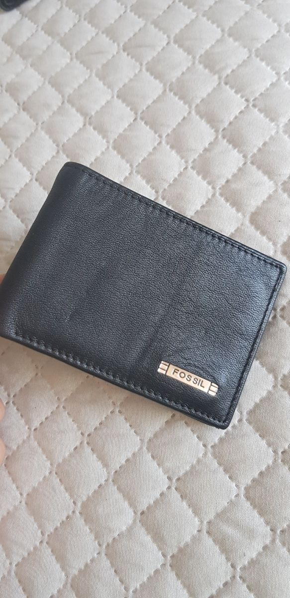 Billetera de piel (marca Fossil)