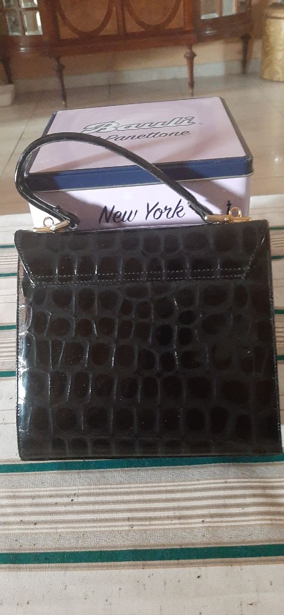 bolso charol negro vintage