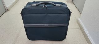 Maletín trolley con ruedas para portátil Samsonite de segunda mano por 35  EUR en Monteprincipe en WALLAPOP