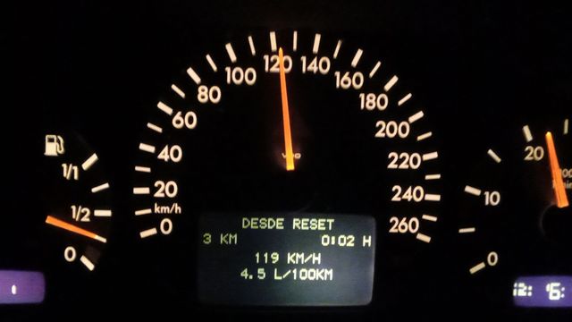 Mercedes-Benz Clase E 2000