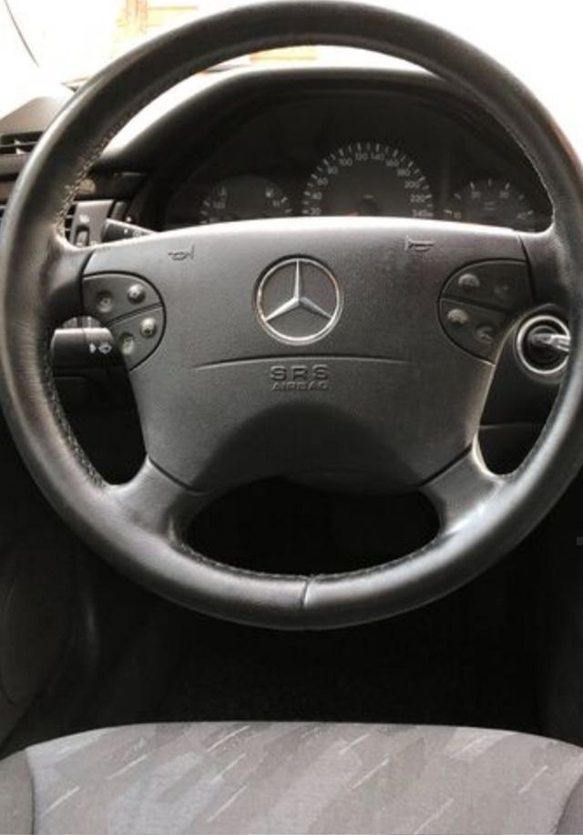 Mercedes-Benz Clase E 2000