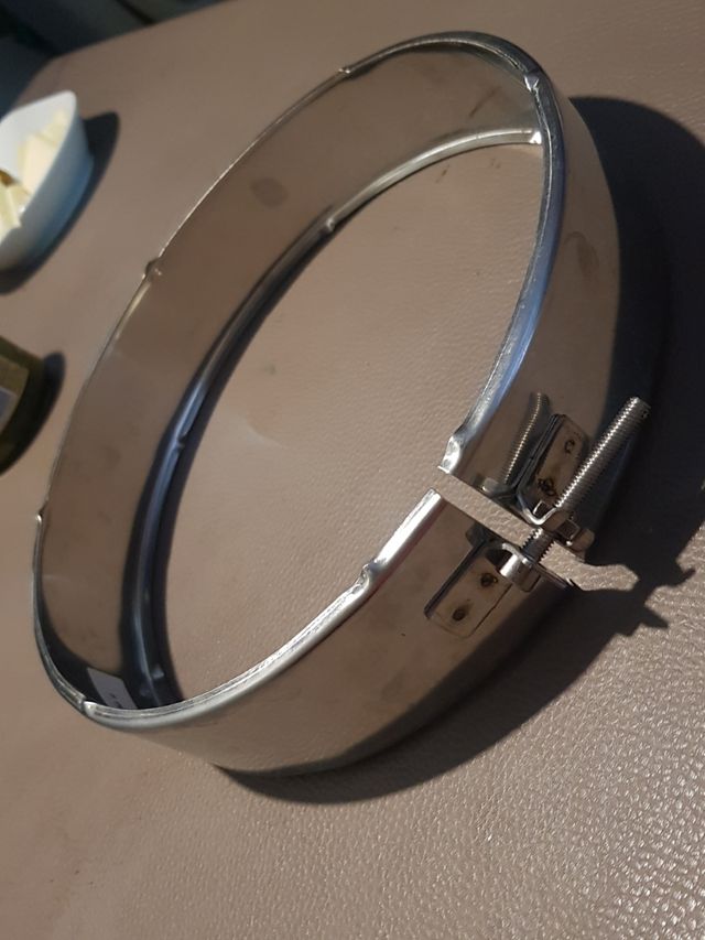 Abrazadera de unión tubos de chimenea de segunda mano por 3 € en