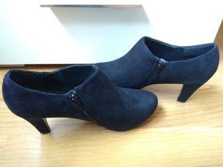 Botines ante tacón fino Marypaz talla 41 seminuevo de segunda mano por 6  EUR en Valladolid en WALLAPOP