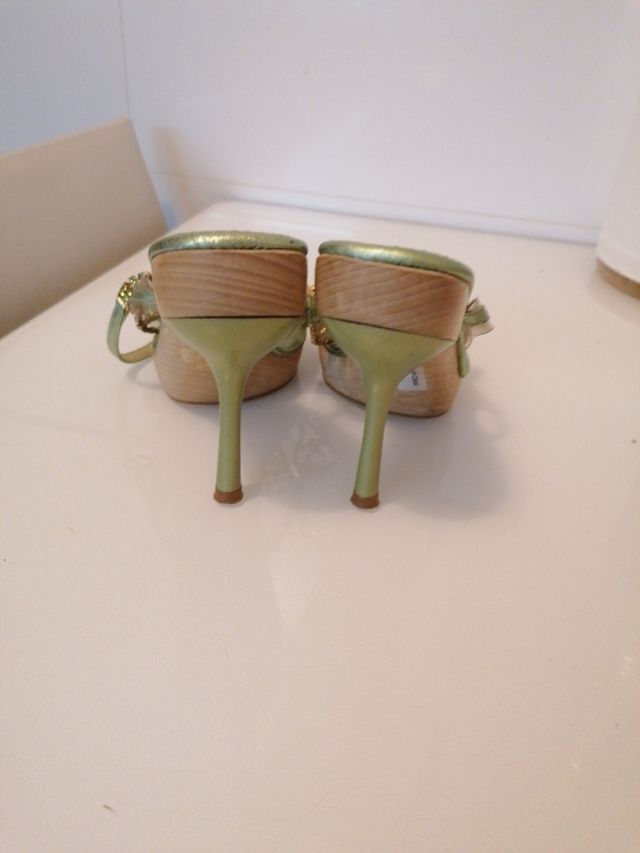 Sandalias Joya Santino Swarovski verde claro.