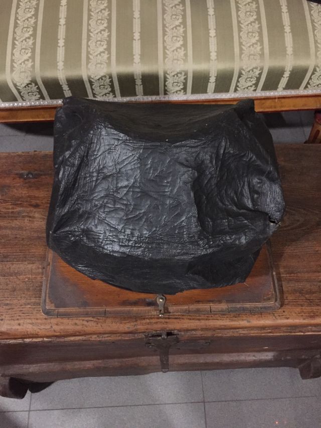 Antigua máquina de escribir imperial