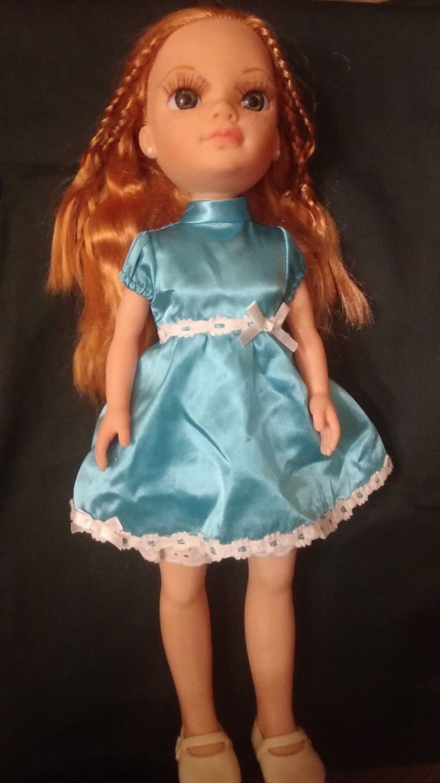 2 NANCYS. UNA ARCOIRIS y regalo  otra articulada