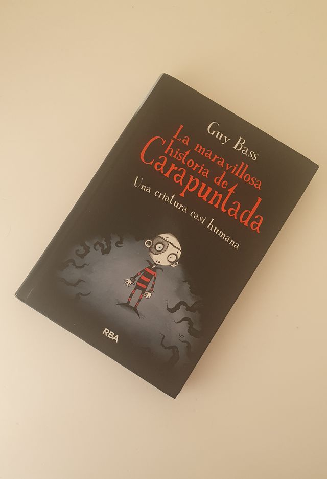 Libro Una criatura casi humana
