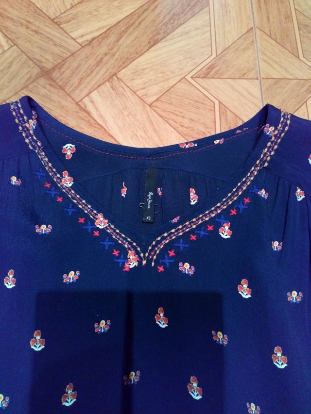 Blusa bordada Pepe Jeans, talla XS