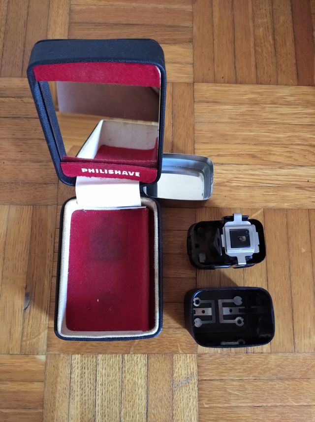 MAQUINILLA AFEITAR ANTIGÜA A PILAS.