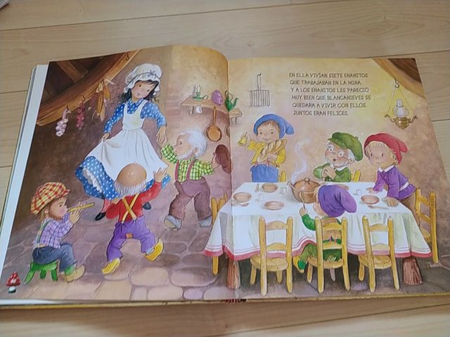 cuentos en mayusculas