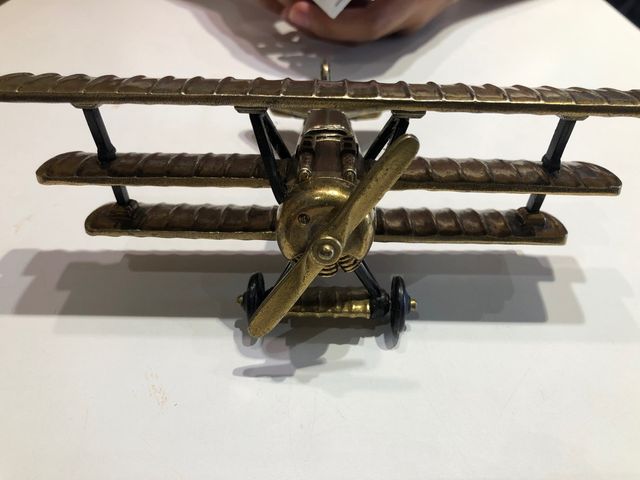 VINTAGE - Avión de bronce - foto real.