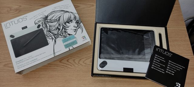 Tableta digitalizadora Wacom Intuos Draw