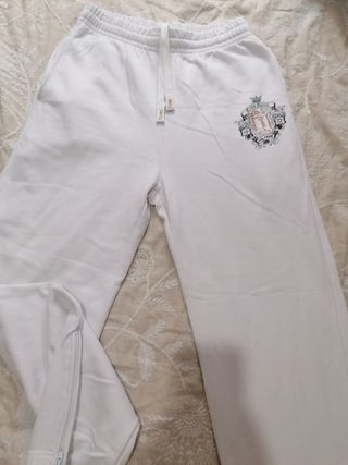 Pantalón chándal ecko de segunda mano por 15 EUR en Donostia-San Sebastián  en WALLAPOP