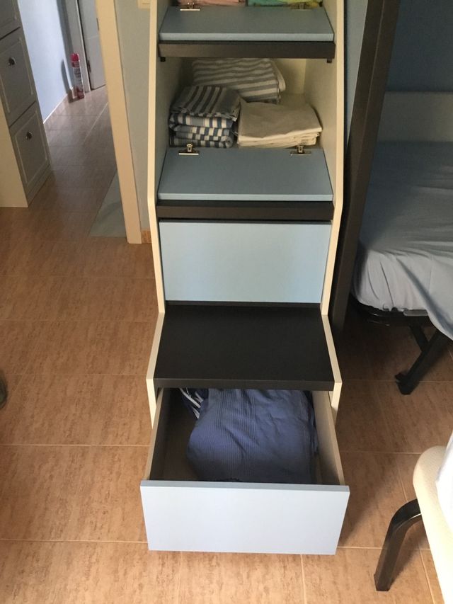 Litera con cajonera/escalera. En Islantilla.