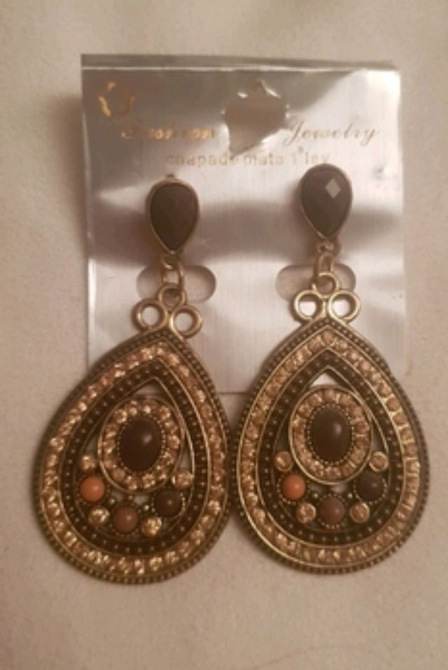PENDIENTES LARGOS BRILLANTES
