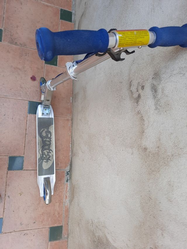 Patinet plegable d'alumini.