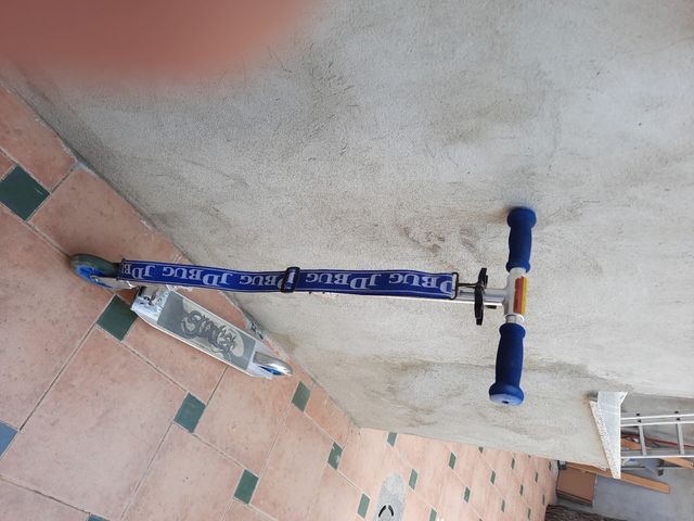 Patinet plegable d'alumini.