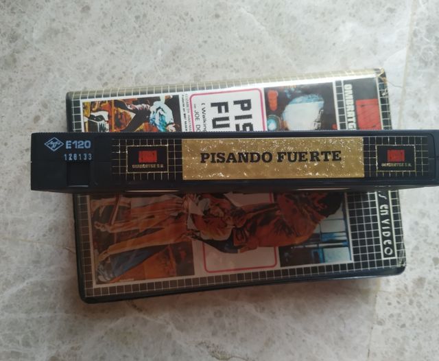 VHS pelicula - Pisando Fuerte