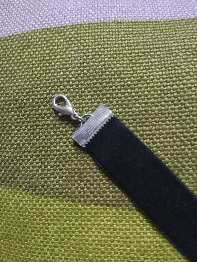 gargantilla 🖤 corazón negro ante