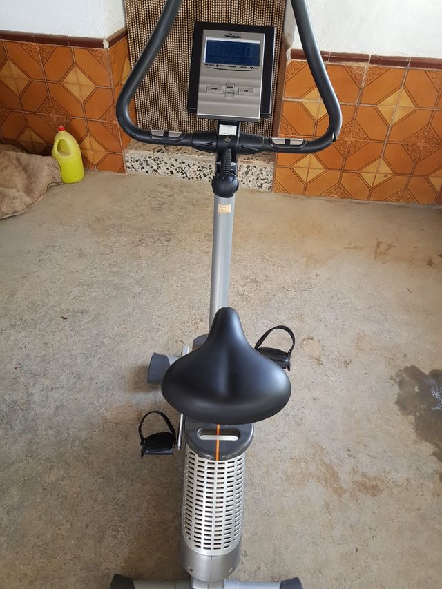 Bicicleta estática seminueva