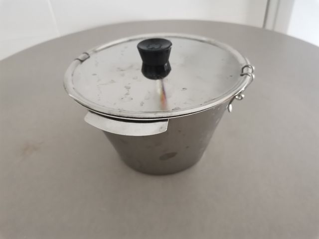 Ilsa, flanella in acciaio inossidabile con manico, coperchio e chiusura, 18 cm