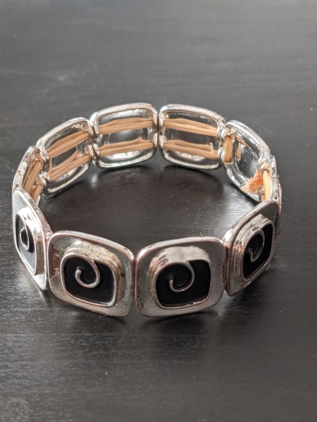 Conjunto pulsera y anillo plateados